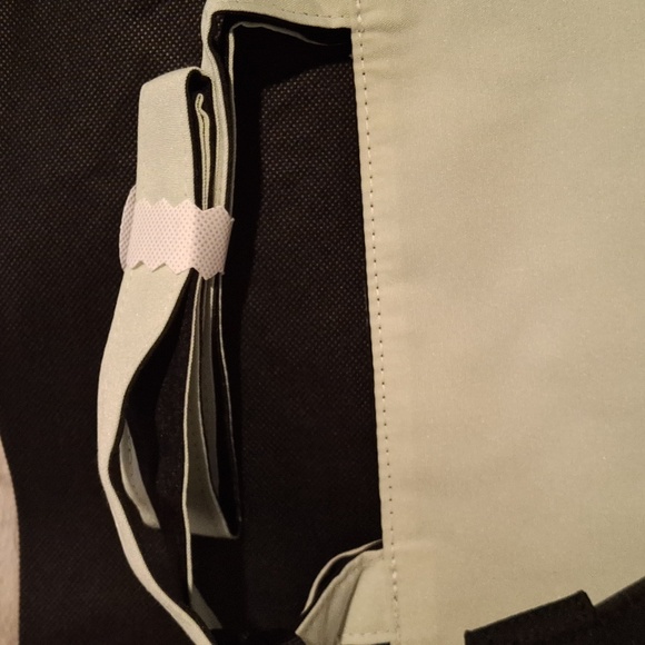 AUTHENTIC, PRADA Beauty bag w/dust bag & makeup bag! Sea foam green - Picture 4 of 5